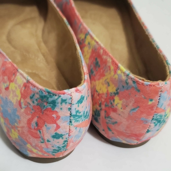 AVON Cusion Walk Spring Floral Jungle Flats Shoes - Picture 5 of 6